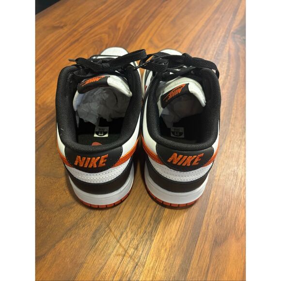 Nike Men's Black & White Dunk Low Retro Lace-up Red Swoosh Sneakers Sz 8.5 NWOT - Picture 4 of 10